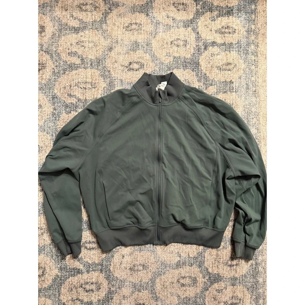 Lululemon Wunder Train Track Jacket Dark Forest Size 12 Excellent Condition